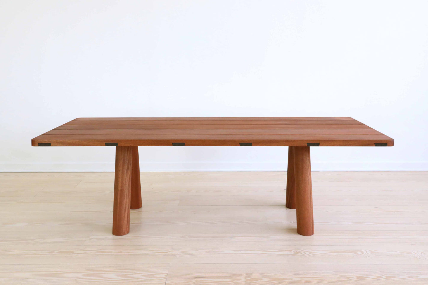 COLUMN DINING TABLE Angled Leg / Outdoor