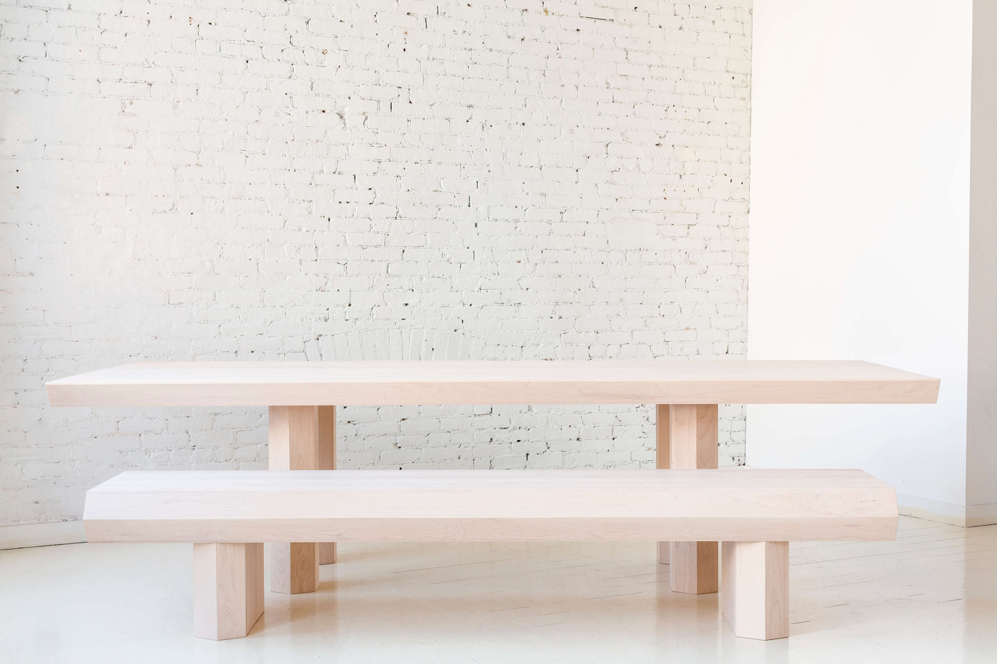 ASSEMBLAGE WOOD BENCH