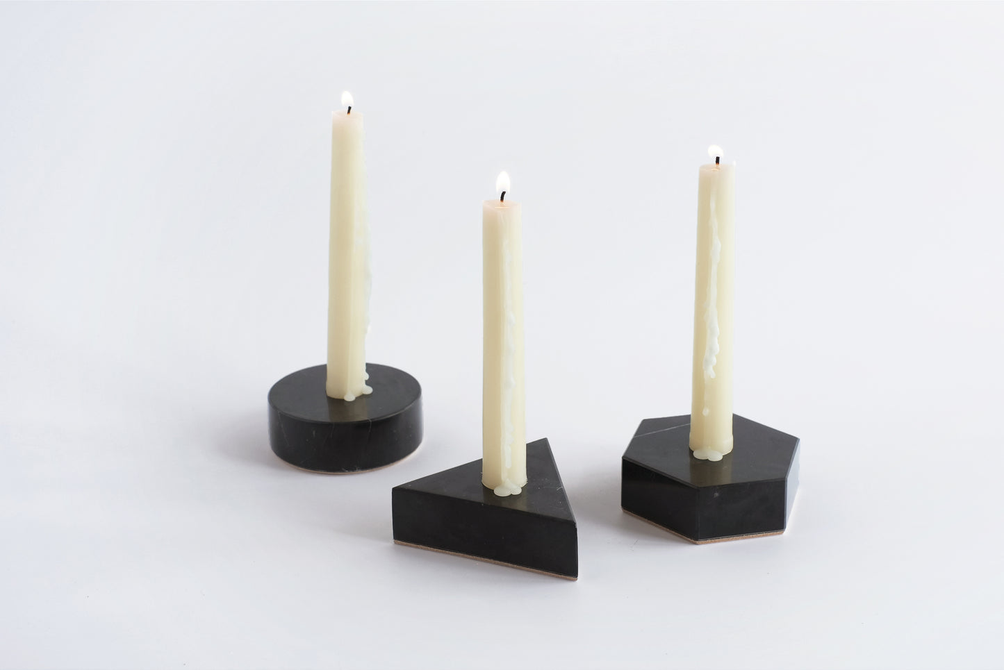 MARBLE CANDLE HOLDER - BLACK