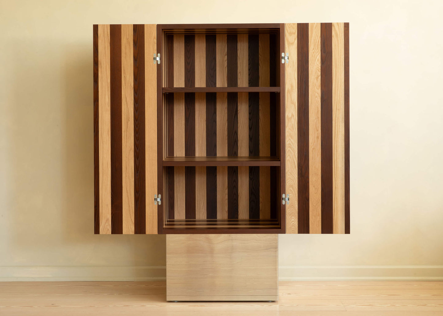 COOPERAGE CABINET