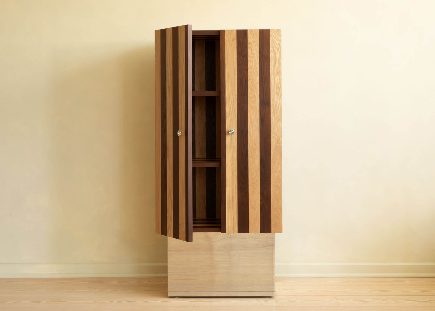 COOPERAGE CABINET