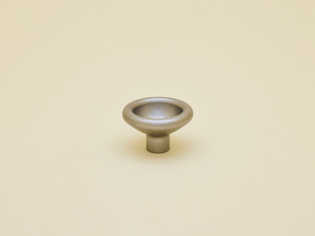 CONCAVE KNOBS - Brass