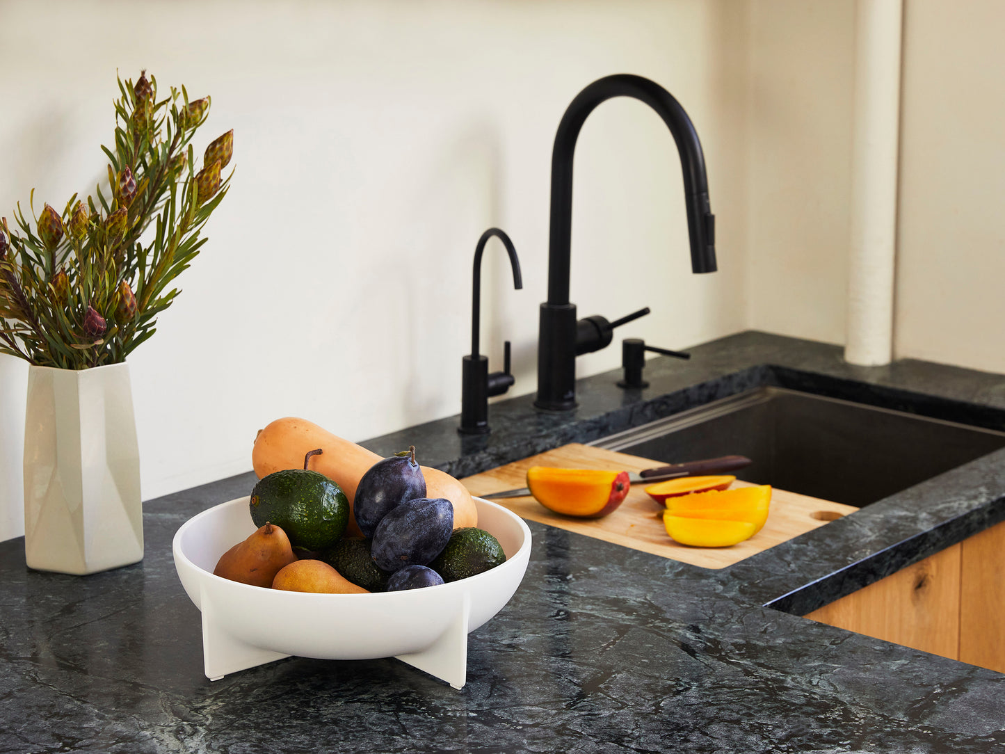 STANDING BOWL - LARGE ROUND