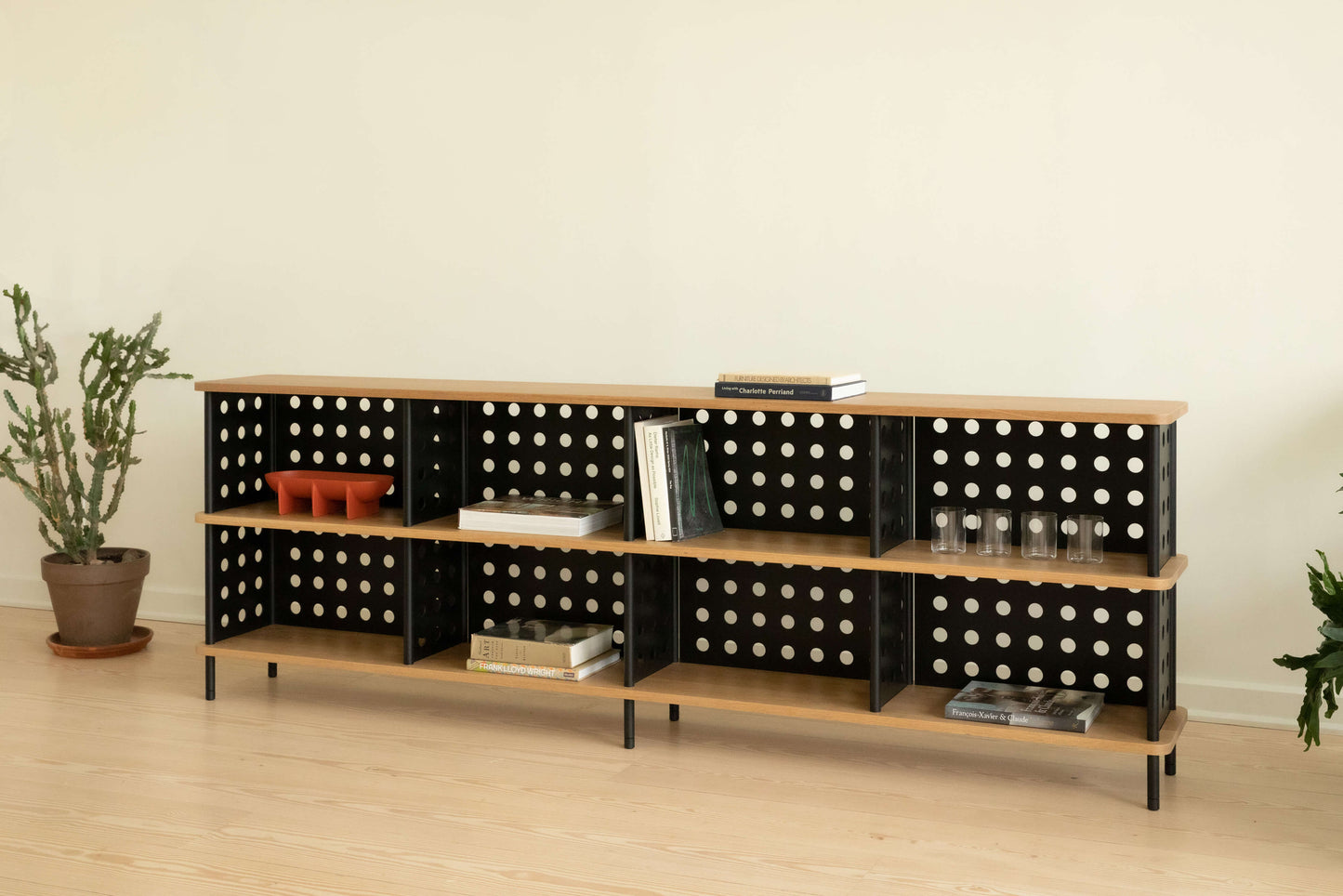 CUSTOM STRATA STORAGE