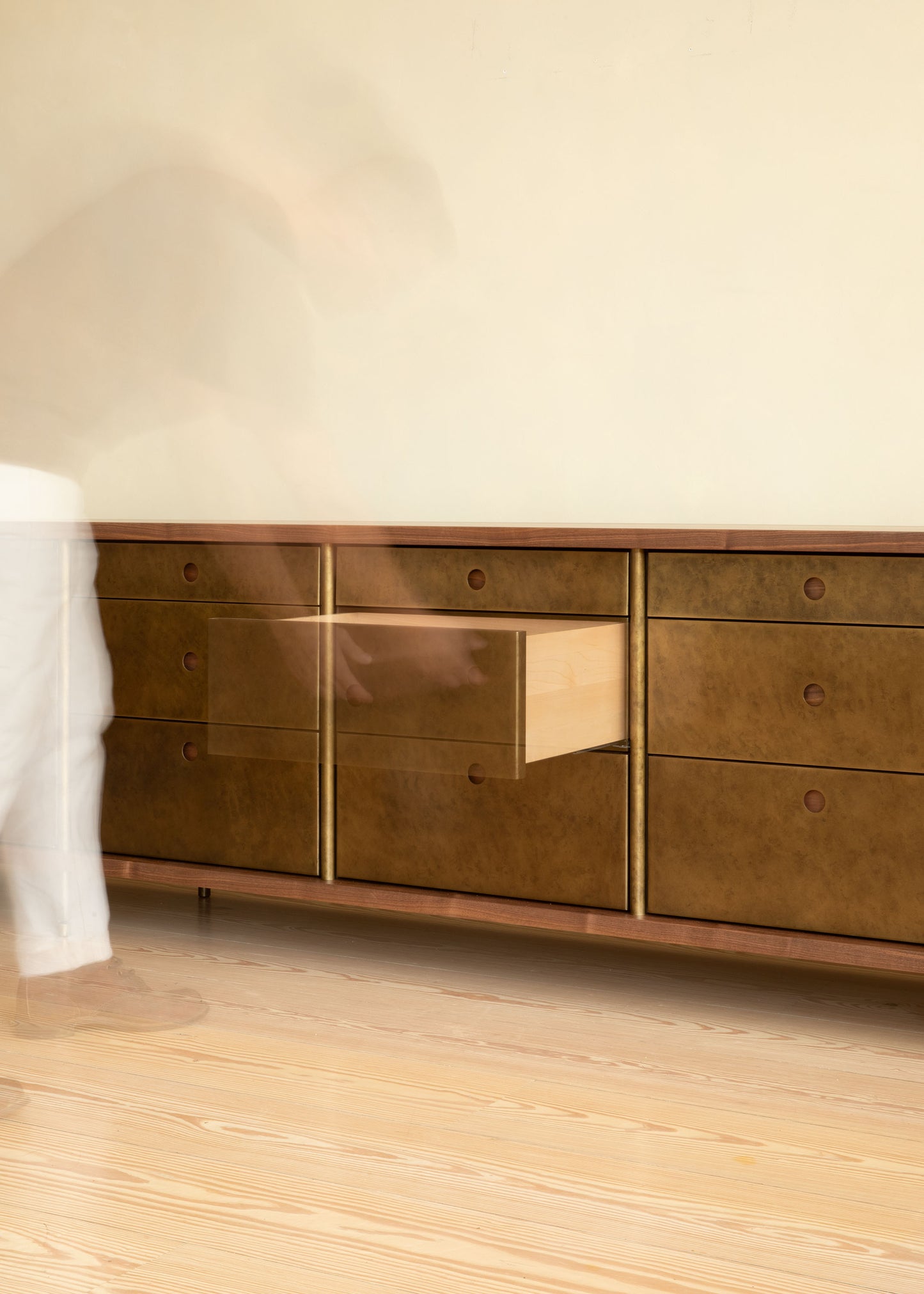 STRATA CREDENZA Five Bay