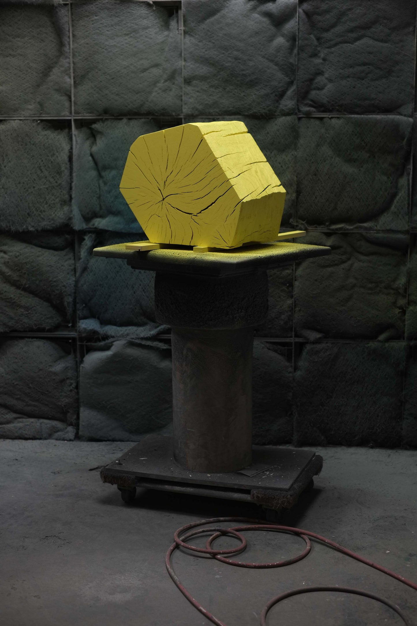 CHAINSAW SIDE TABLE / STOOL