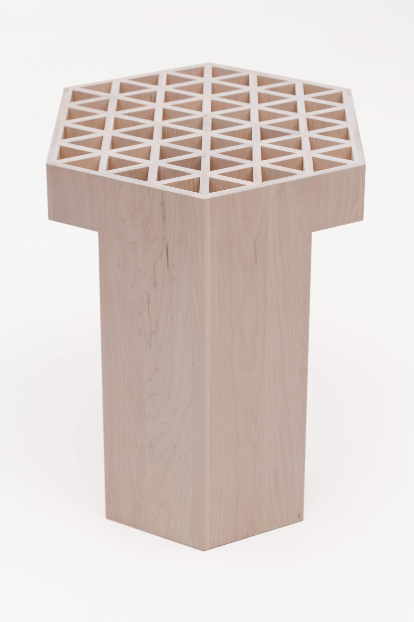 Photo: Clemens Kois || Assemblage Side Table