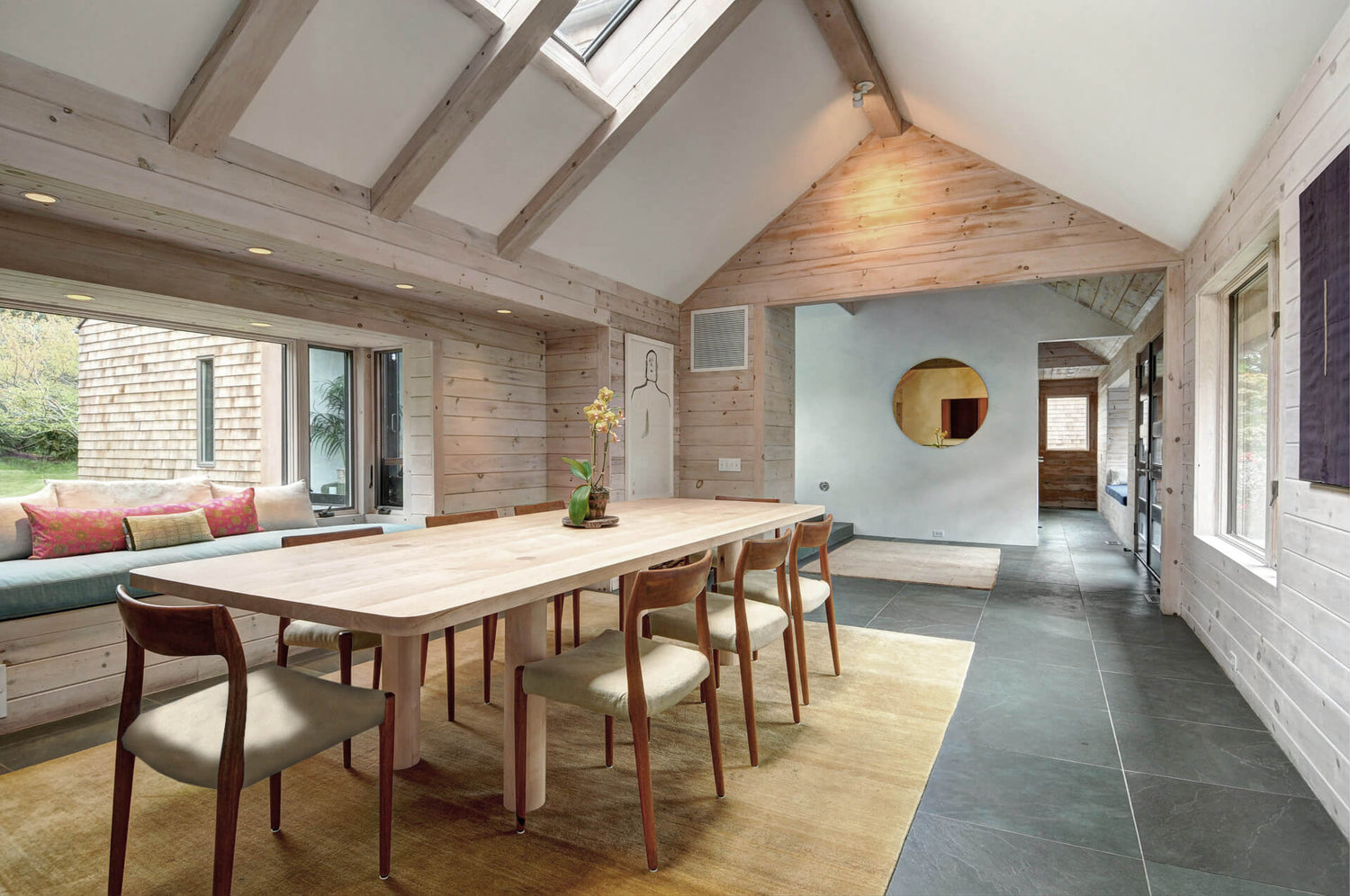 Interior: Martin Architects || Low Profile Mirror in Antique Gold